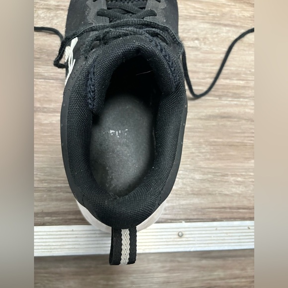 Under Armour Charged Assert 10
Men’s Black/White Used (Size 9.5-Regular) - Picture 4 of 9